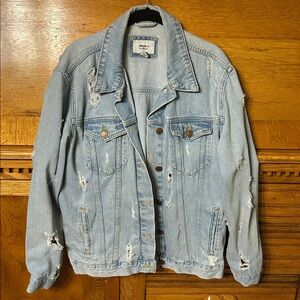 Forever 21 Distressed Light Wash Denim Jean Jacket
Host Pick‎